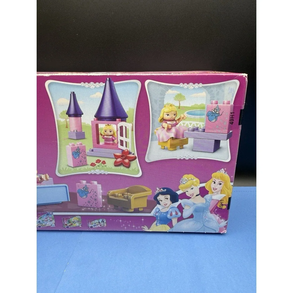 Lego Duplo Disney Princess Sleeping Beauty's Room 6151 - NEW Sealed Retired